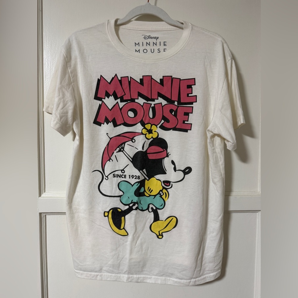 Disney Minnie Mouse Graphic Shirt Size L